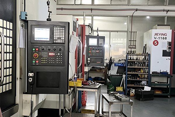 mold manufacturing workshop 17